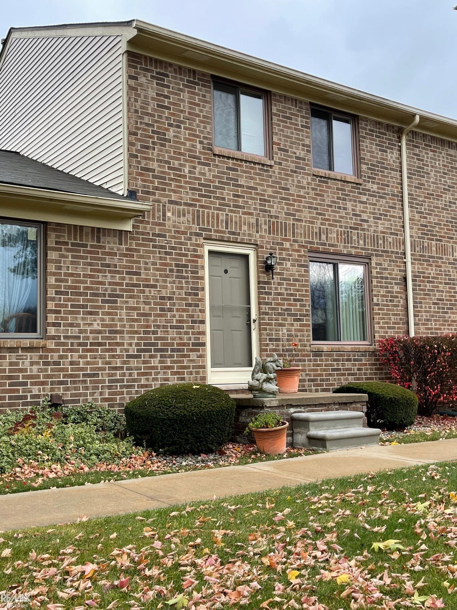 48582 Sugarbush Road Chesterfield, MI 48047 - Photo 1 of 22