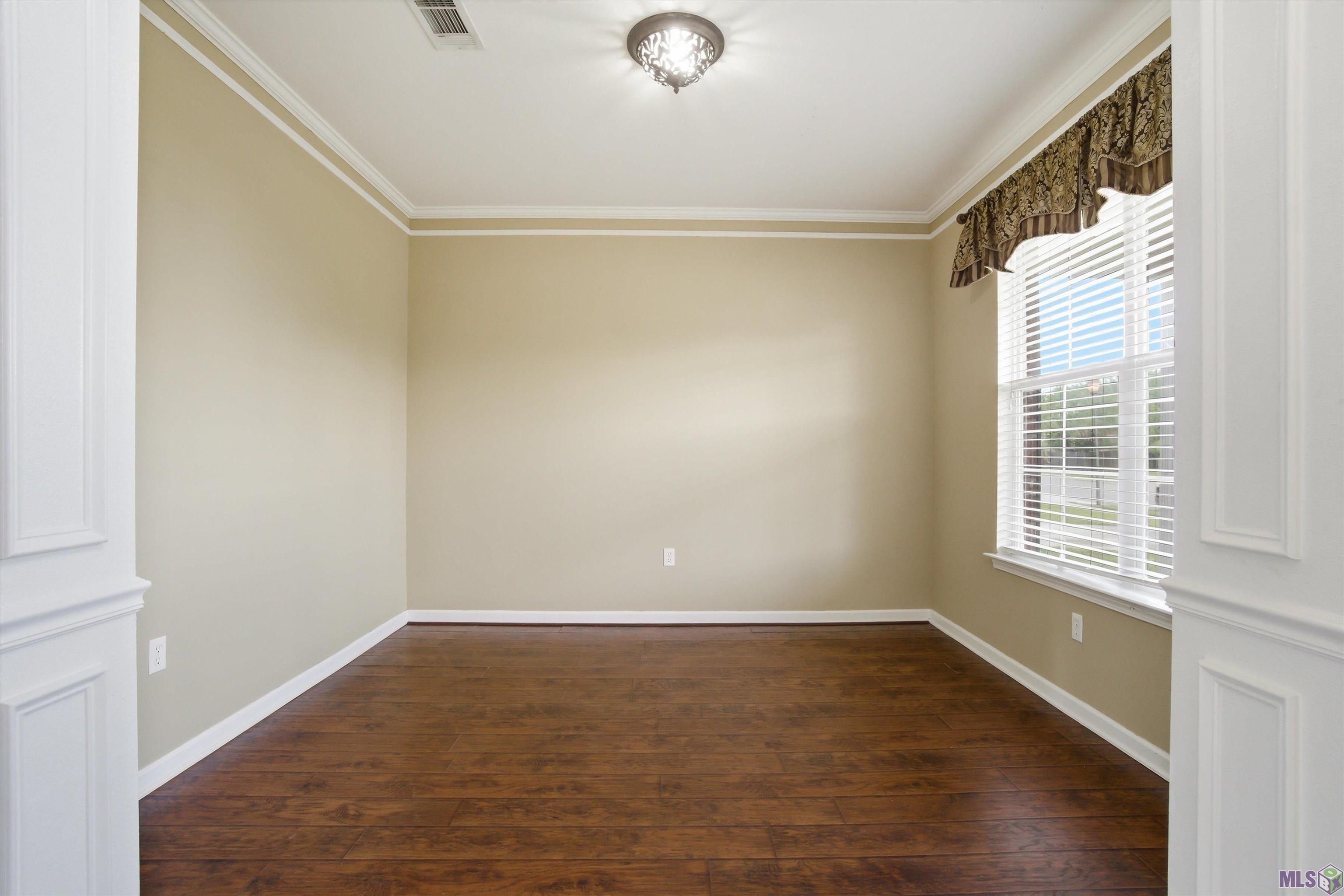 14222 Cedar Pointe Avenue Baton Rouge, LA 70809 - Photo 10 of 29 Down Stairs Bedrroom
