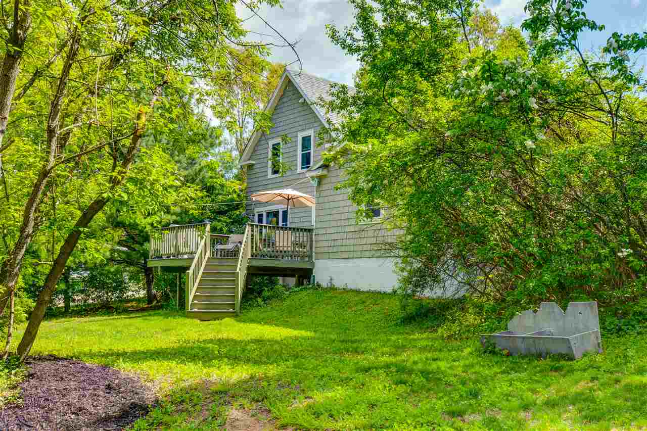 253 Dover Point Road Dover, NH 03820 - Photo 3 of 33