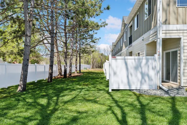 $305,000 | 425 West 8th Street, Unit 19, New Richmond, WI 54017