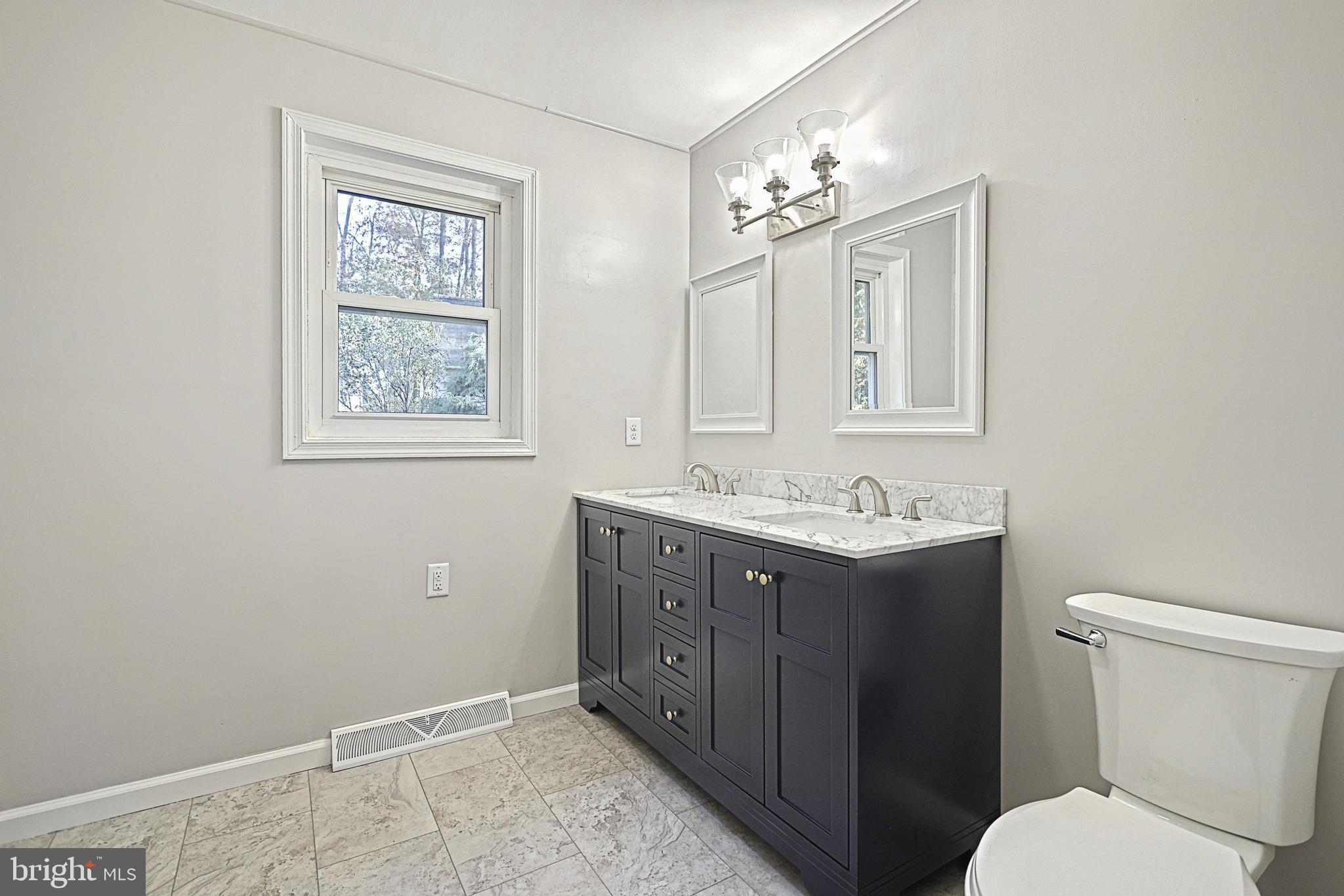 1790 Winters Road Windsor, PA 17366 - Photo 34 of 49 Primary bathroom