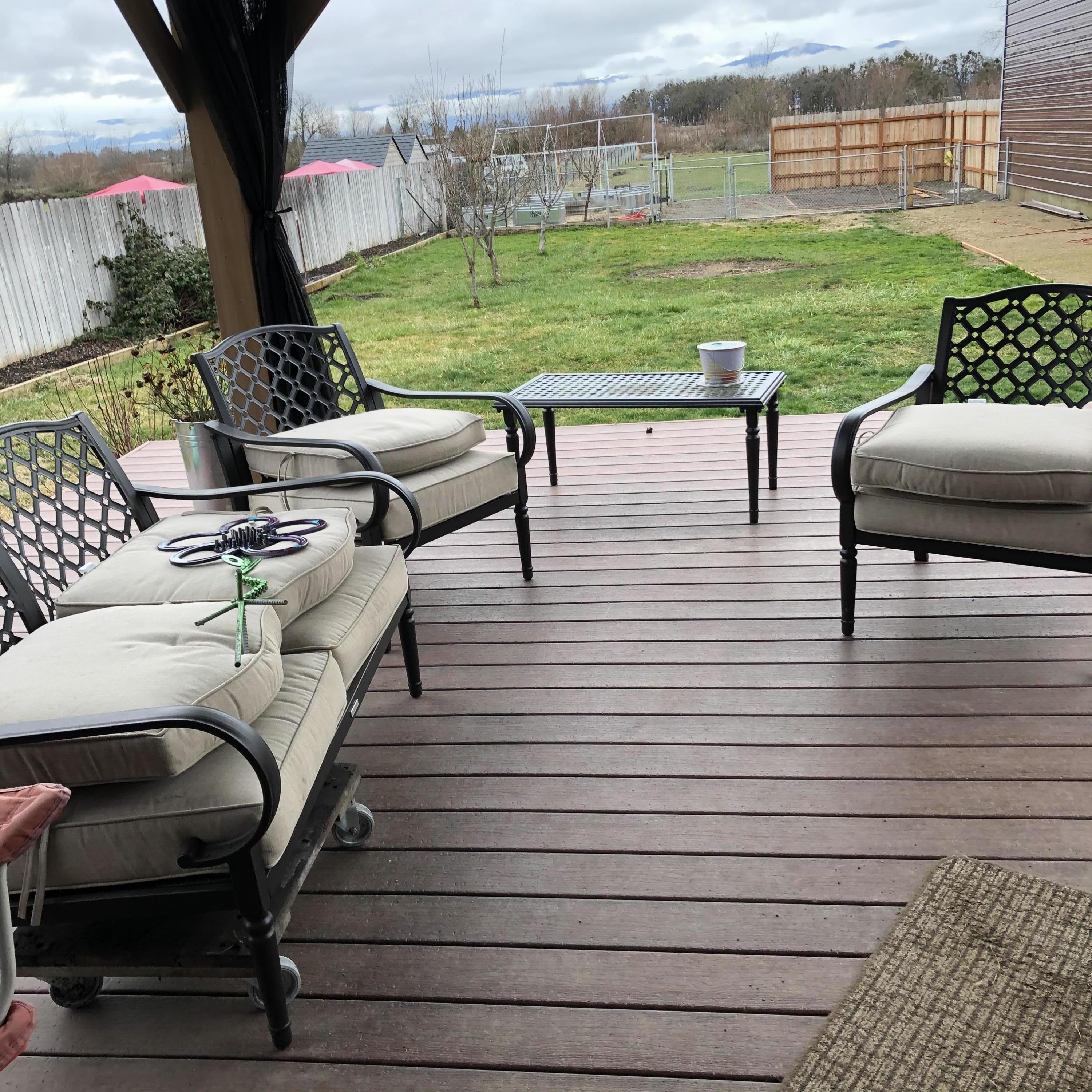 176 East Gregory Road Central Point, OR 97502 - Photo 7 of 16 Back Patio
