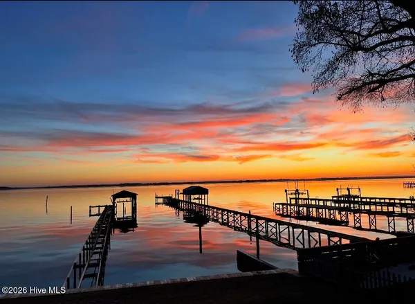 $629,900 | 1513 Bayview Road, Bath, NC 27808