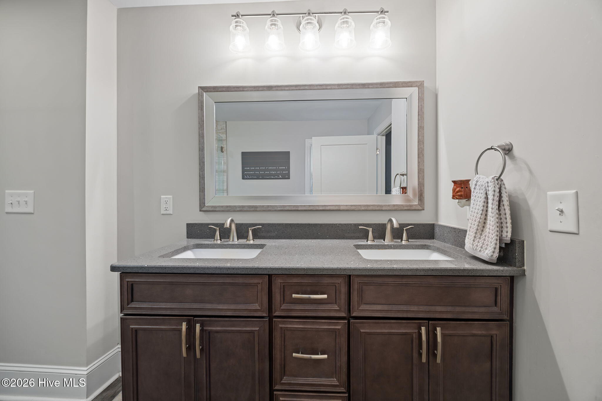 1513 Bayview Road Bath, NC 27808 - Photo 29 of 56 primary suite bathoom