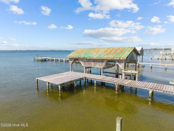 $629,900 | 1513 Bayview Road, Bath, NC 27808