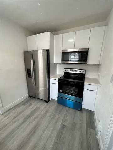 $2,295 | 5615 Southwest 40th Street, West Park, FL 33023