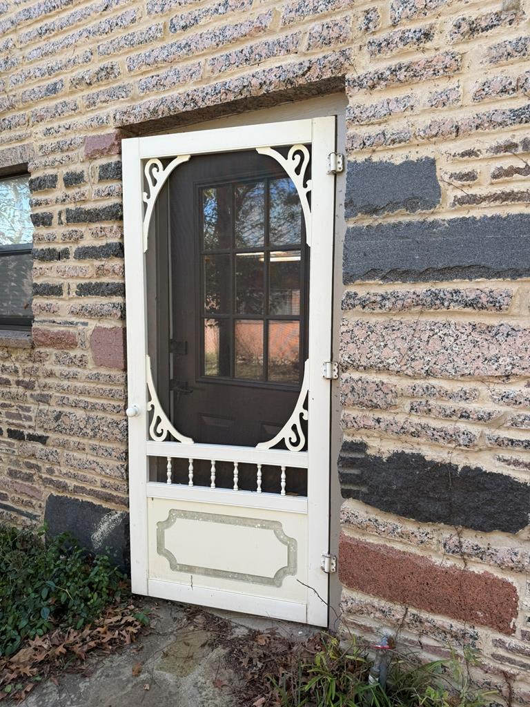 11 Main Street Blanco, TX 78606 - Photo 12 of 15 a view of entryway
