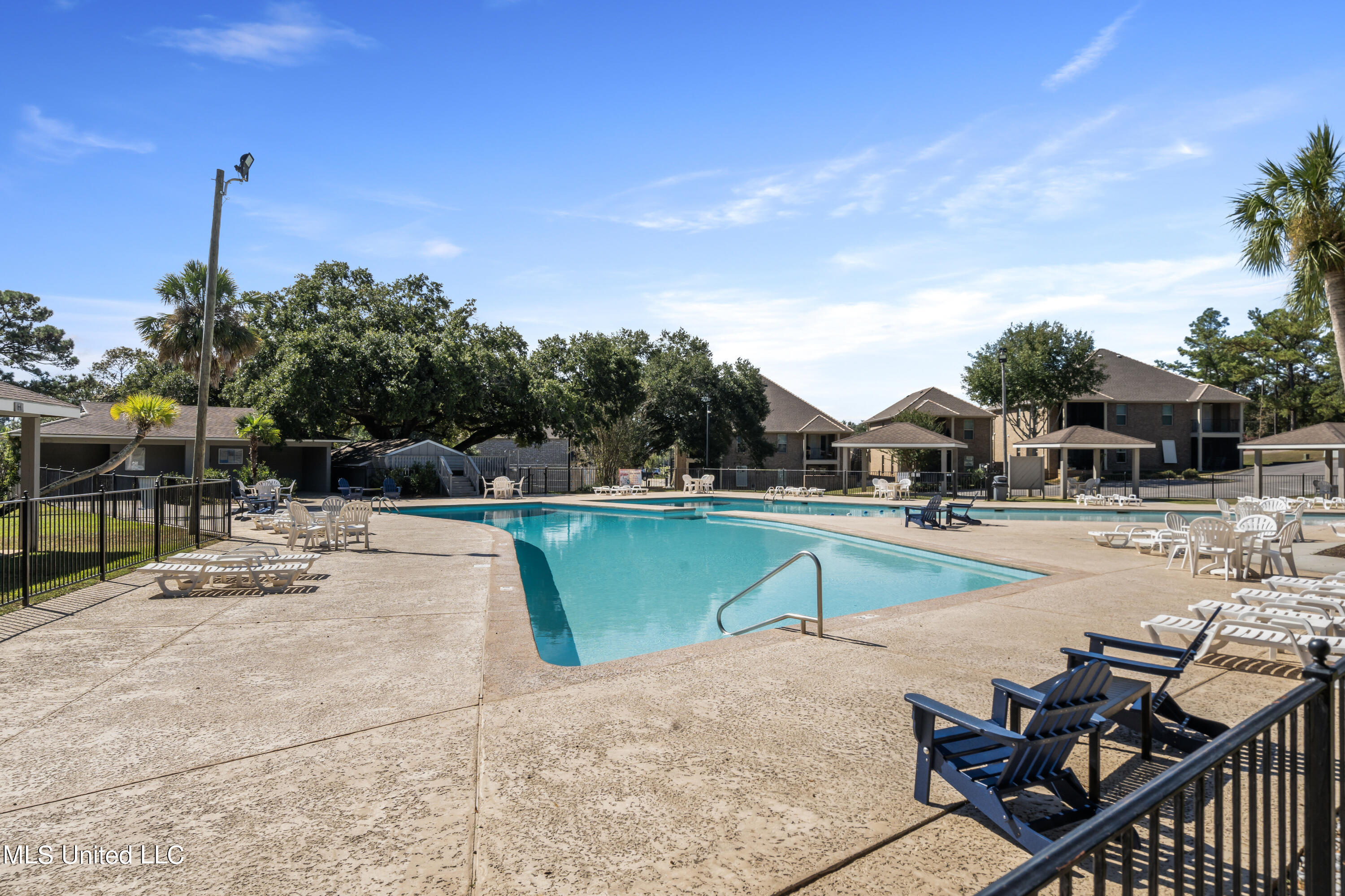 87108 Highpoint Drive Diamondhead, MS 39525 - Photo 32 of 34 Community Pool