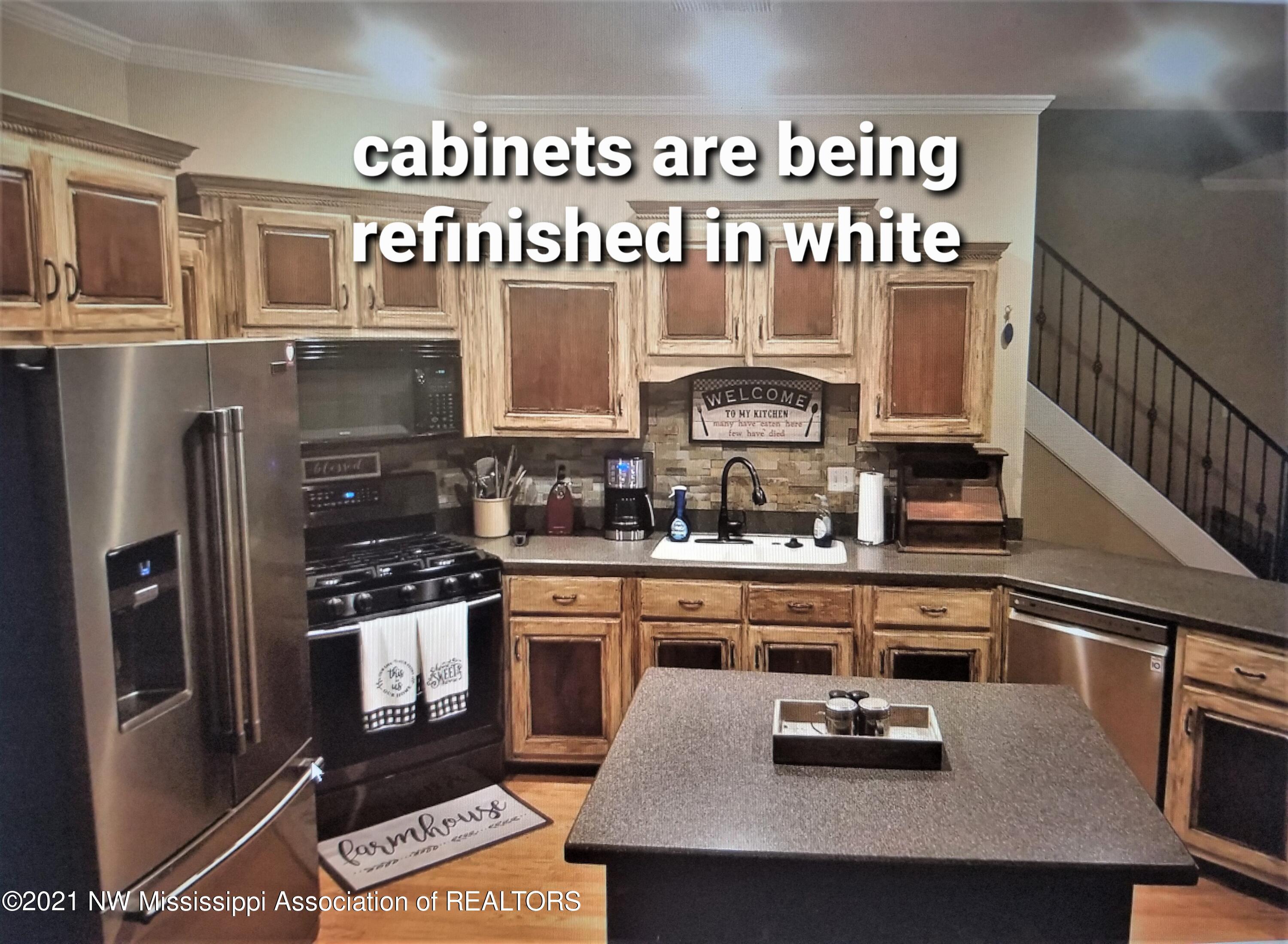 611 Ridge View Drive Hernando, MS 38632 - Photo 8 of 25 kitchen