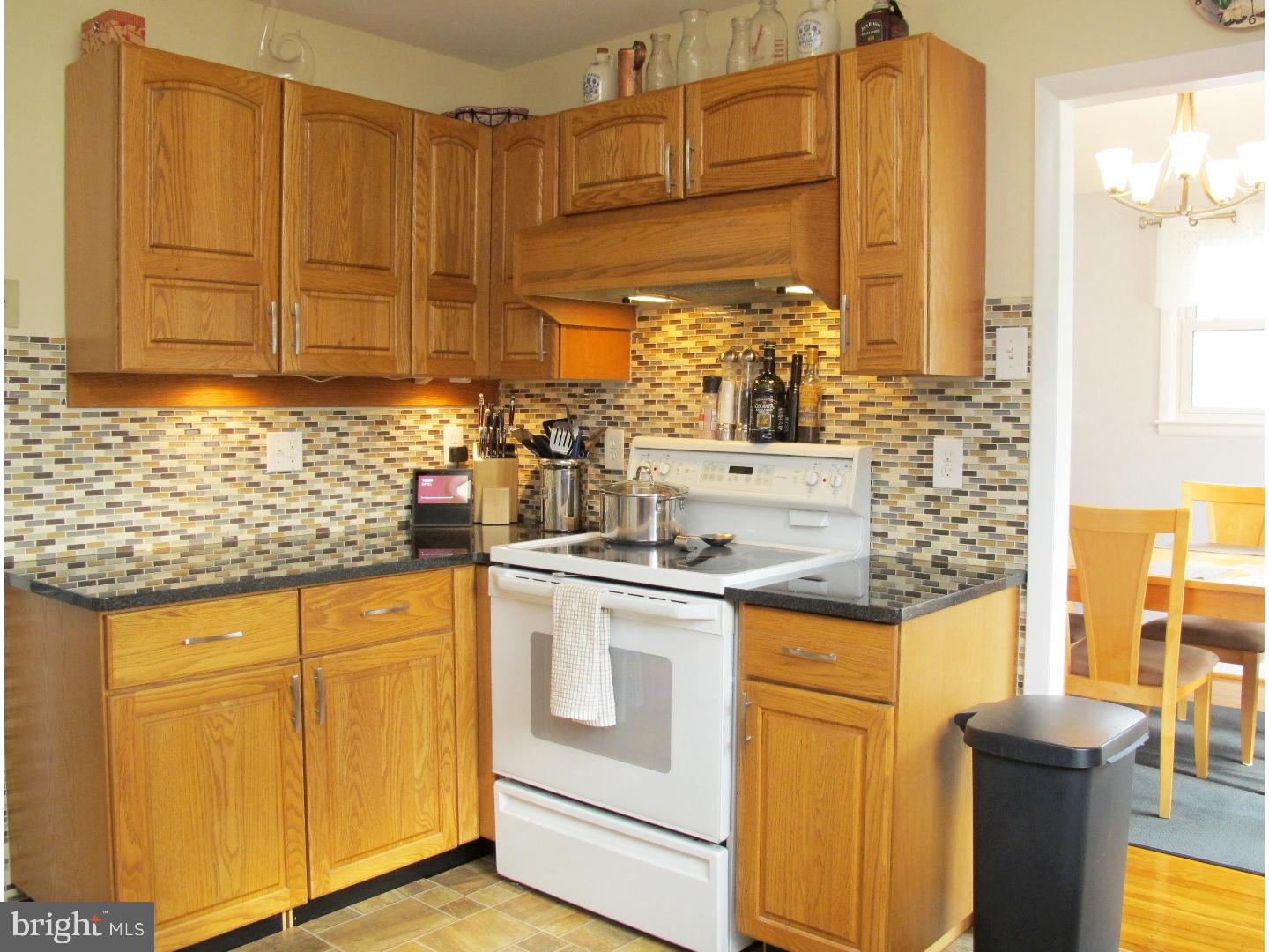 168 Valleybrook Road East Cherry Hill, NJ 08034 - Photo 11 of 22 Kitchen