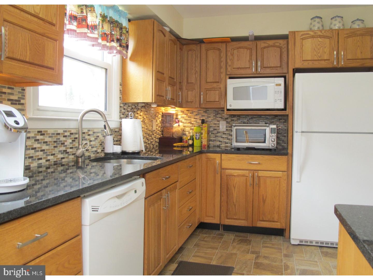 168 Valleybrook Road East Cherry Hill, NJ 08034 - Photo 12 of 22 Kitchen