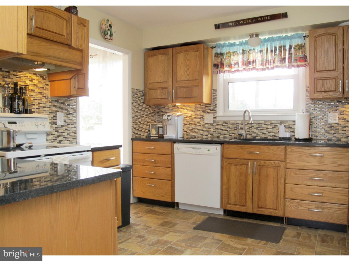 168 Valleybrook Road East Cherry Hill, NJ 08034 - Photo 10 of 22 Kitchen