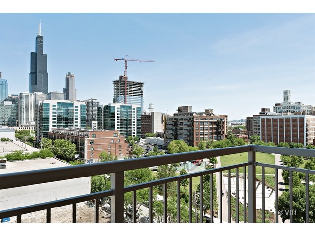 950 West Monroe Street, Unit 701 Chicago, IL 60607 - Photo 12 of 22