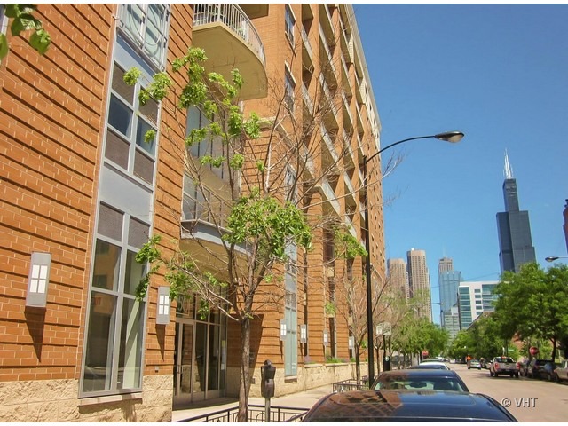 950 West Monroe Street, Unit 701 Chicago, IL 60607 - Photo 19 of 22