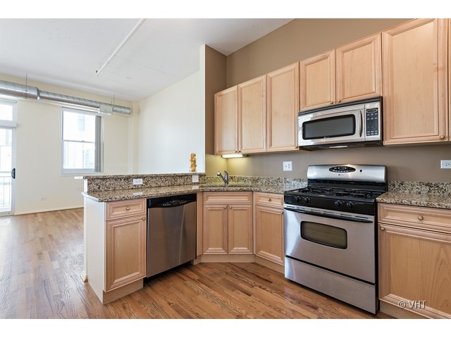 950 West Monroe Street, Unit 701 Chicago, IL 60607 - Photo 6 of 22