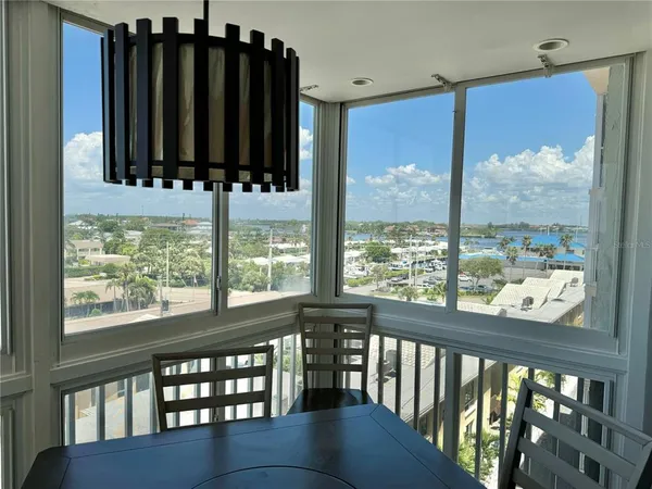 $2,150 | 1255 Tarpon Center Drive, Unit 612, Venice, FL 34285