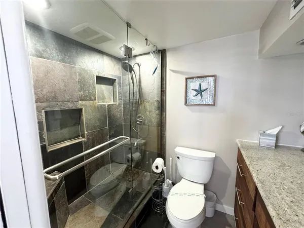 $2,150 | 1255 Tarpon Center Drive, Unit 612, Venice, FL 34285