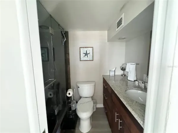 $2,150 | 1255 Tarpon Center Drive, Unit 612, Venice, FL 34285