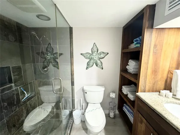 $2,150 | 1255 Tarpon Center Drive, Unit 612, Venice, FL 34285