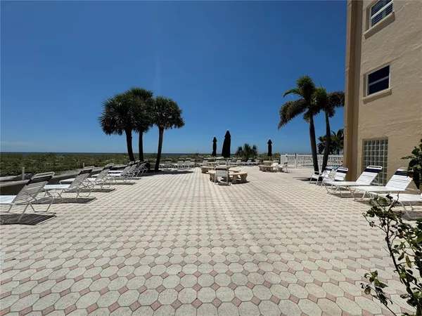 $2,150 | 1255 Tarpon Center Drive, Unit 612, Venice, FL 34285