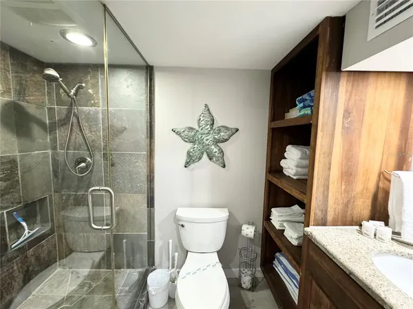 $2,150 | 1255 Tarpon Center Drive, Unit 612, Venice, FL 34285