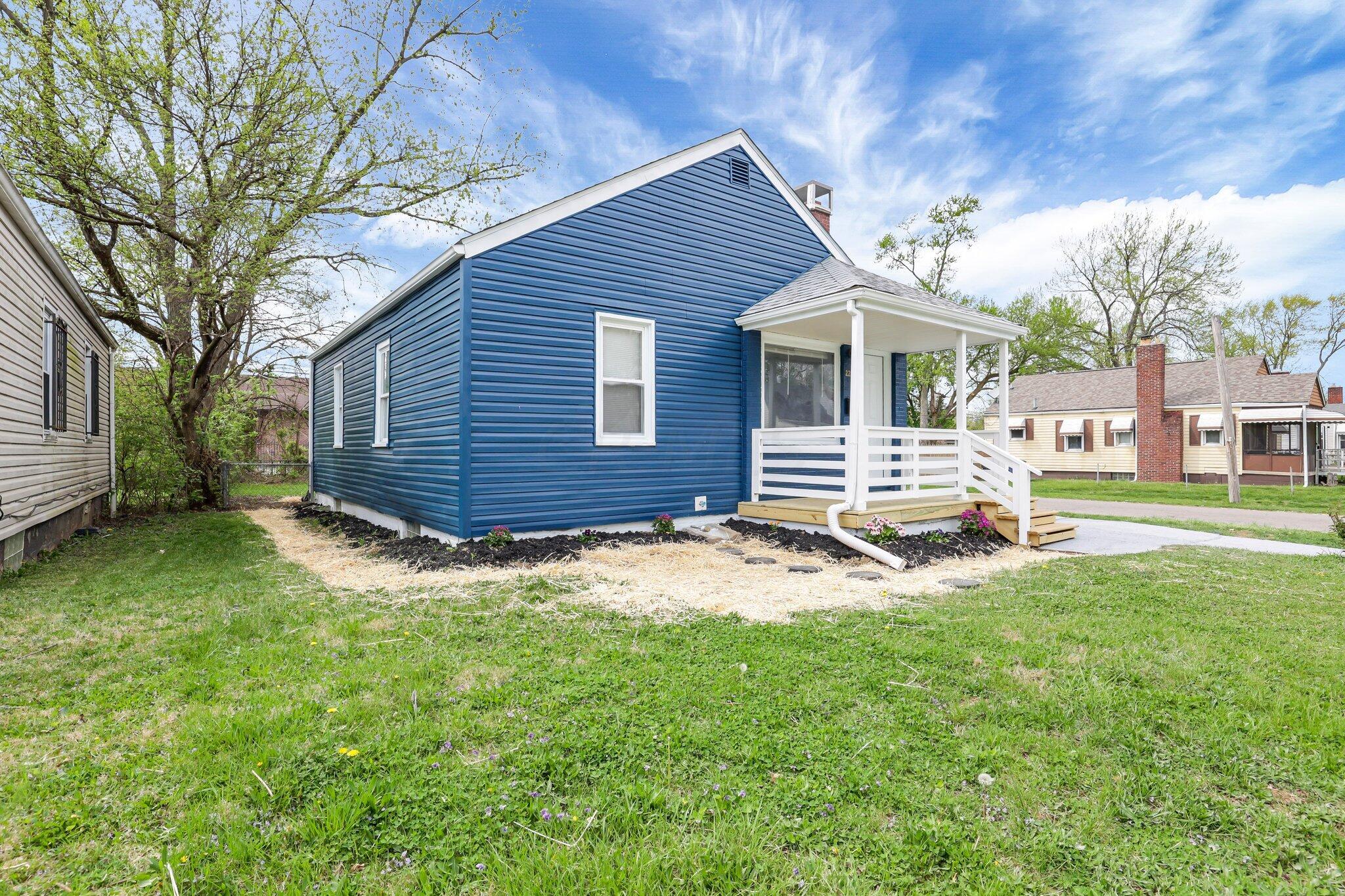 2253 Gerbert Road Columbus, OH 43211 - Photo 9 of 42 8-web-or-mls-0N4A2596