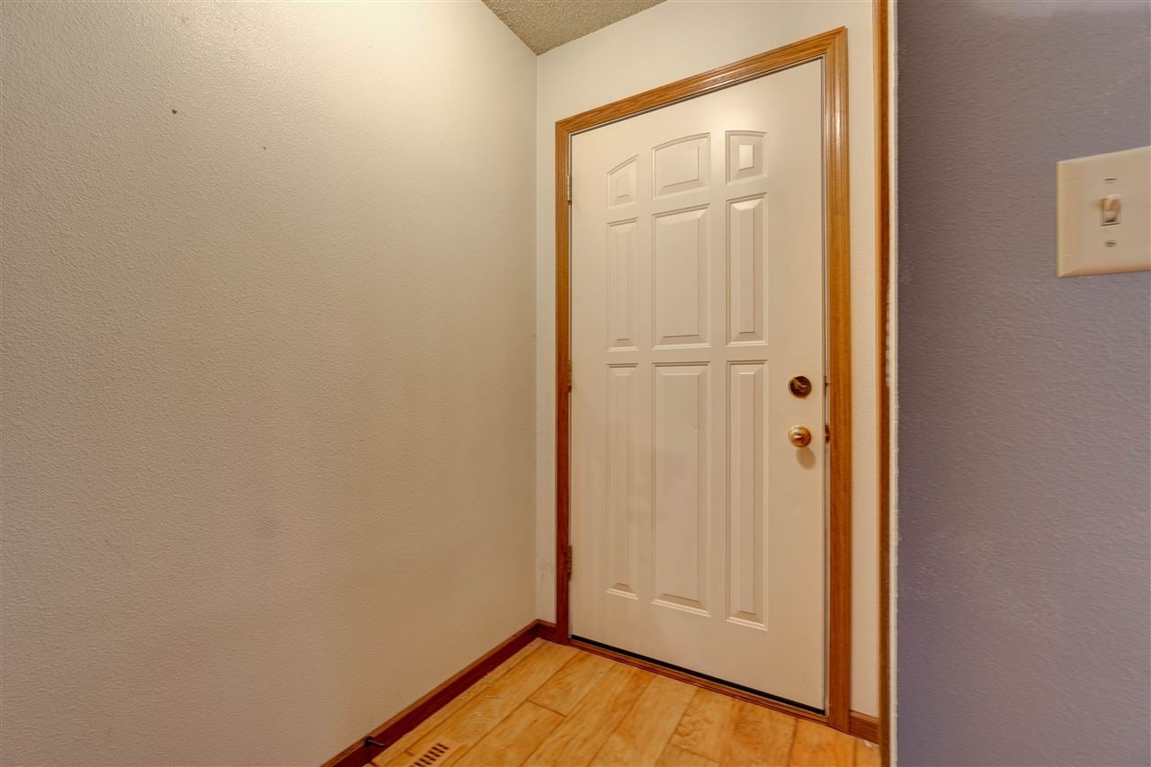 1835 Earl Road Iowa City, IA 52246 - Photo 15 of 26 Gallery Image 15