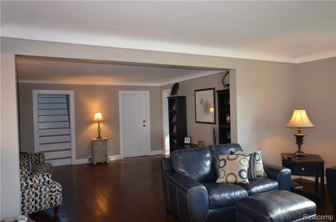 13327 Fagan Road Holly, MI 48442 - Photo 10 of 37 DSC_0425.JPG