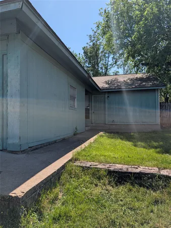 $1,200 | 9507 Night Star Drive, Unit B, Del Valle, TX 78617