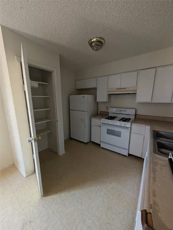 $1,200 | 9507 Night Star Drive, Unit B, Del Valle, TX 78617