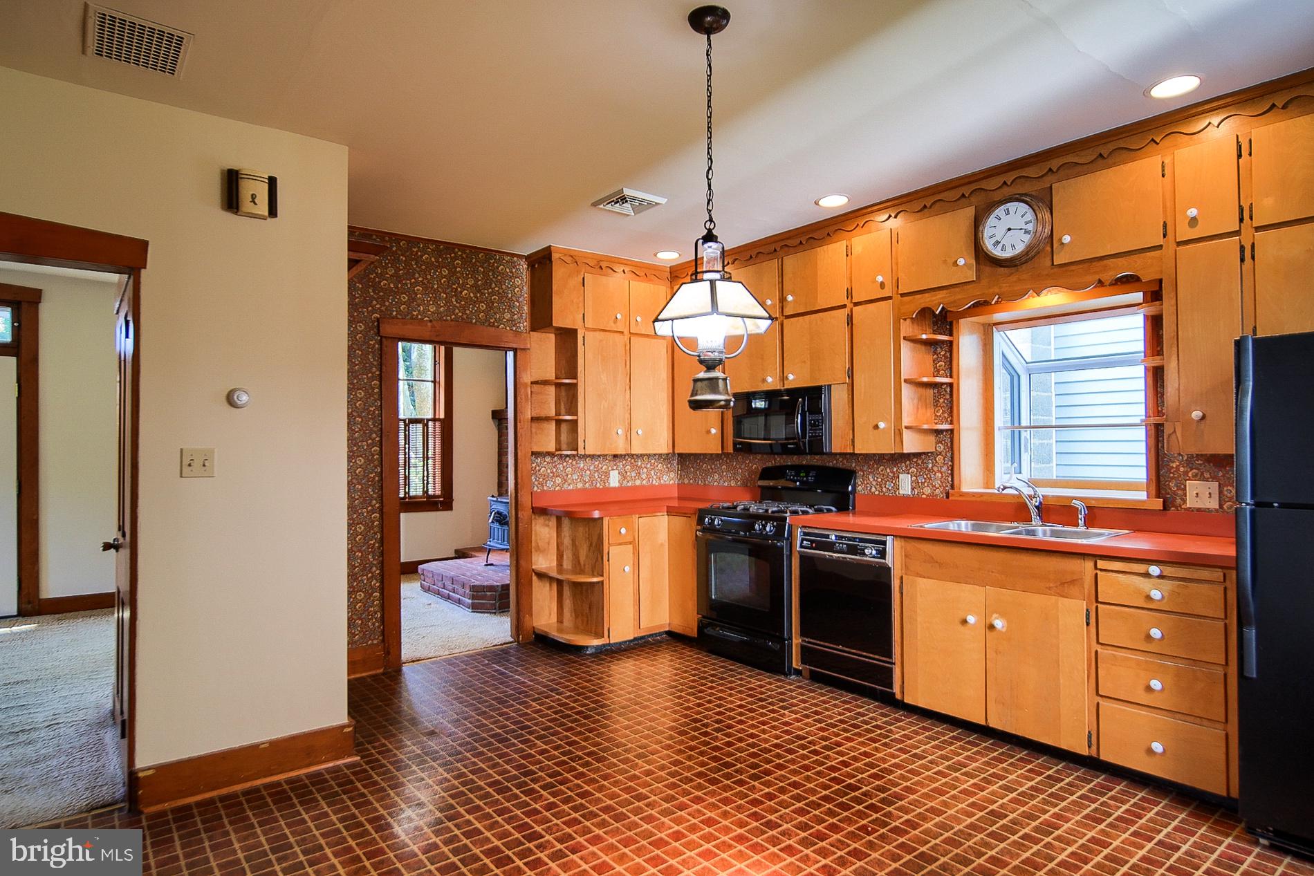 1212 Mount Joy Road Manheim, PA 17545 - Photo 16 of 24 Eat-in Kitchen
