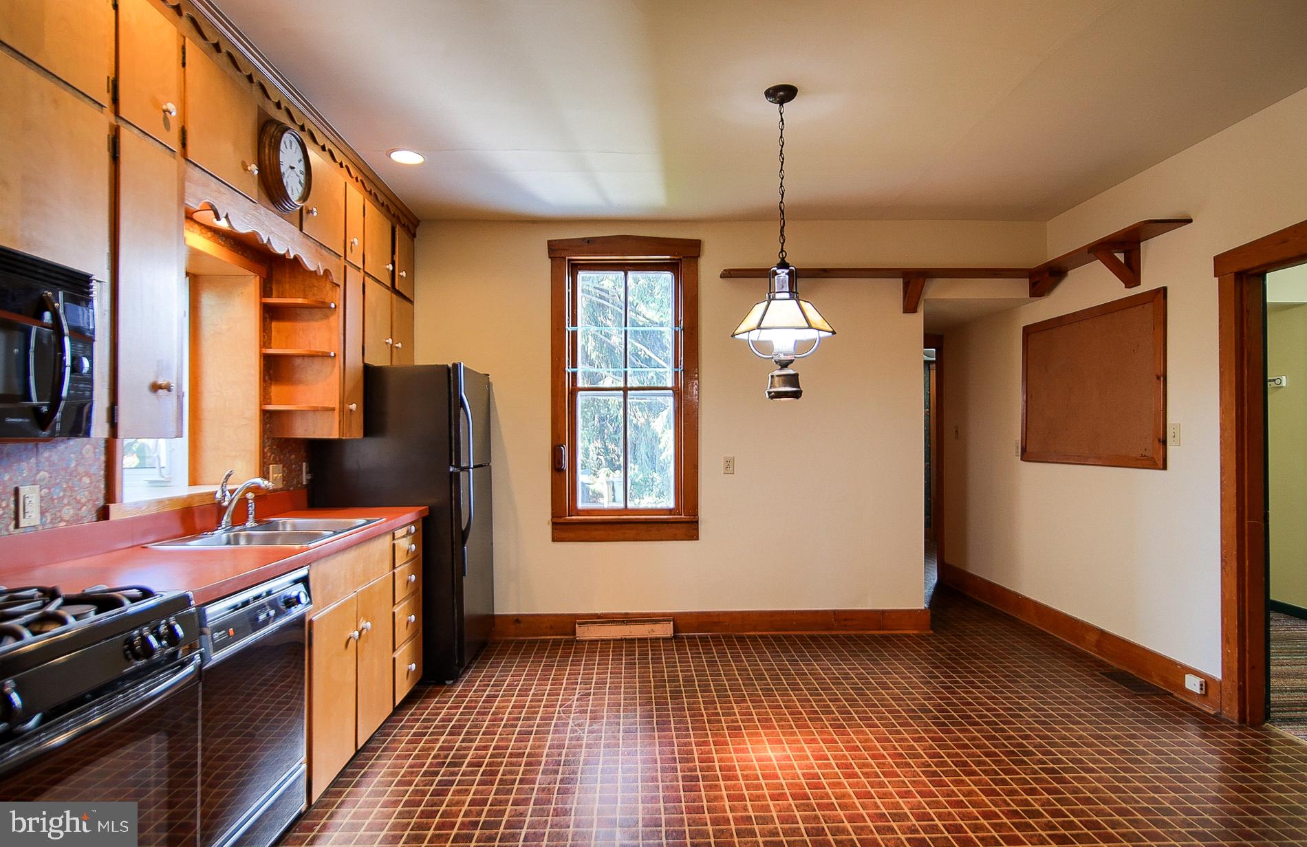 1212 Mount Joy Road Manheim, PA 17545 - Photo 17 of 24 Kitchen
