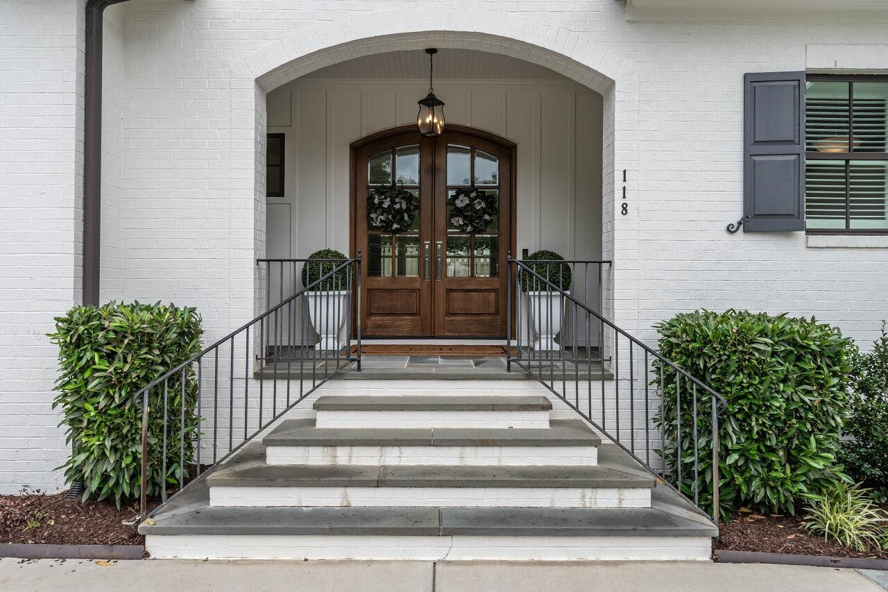 118 Lake Boone Trail Raleigh, NC 27608 - Photo 2 of 33 Photo 2