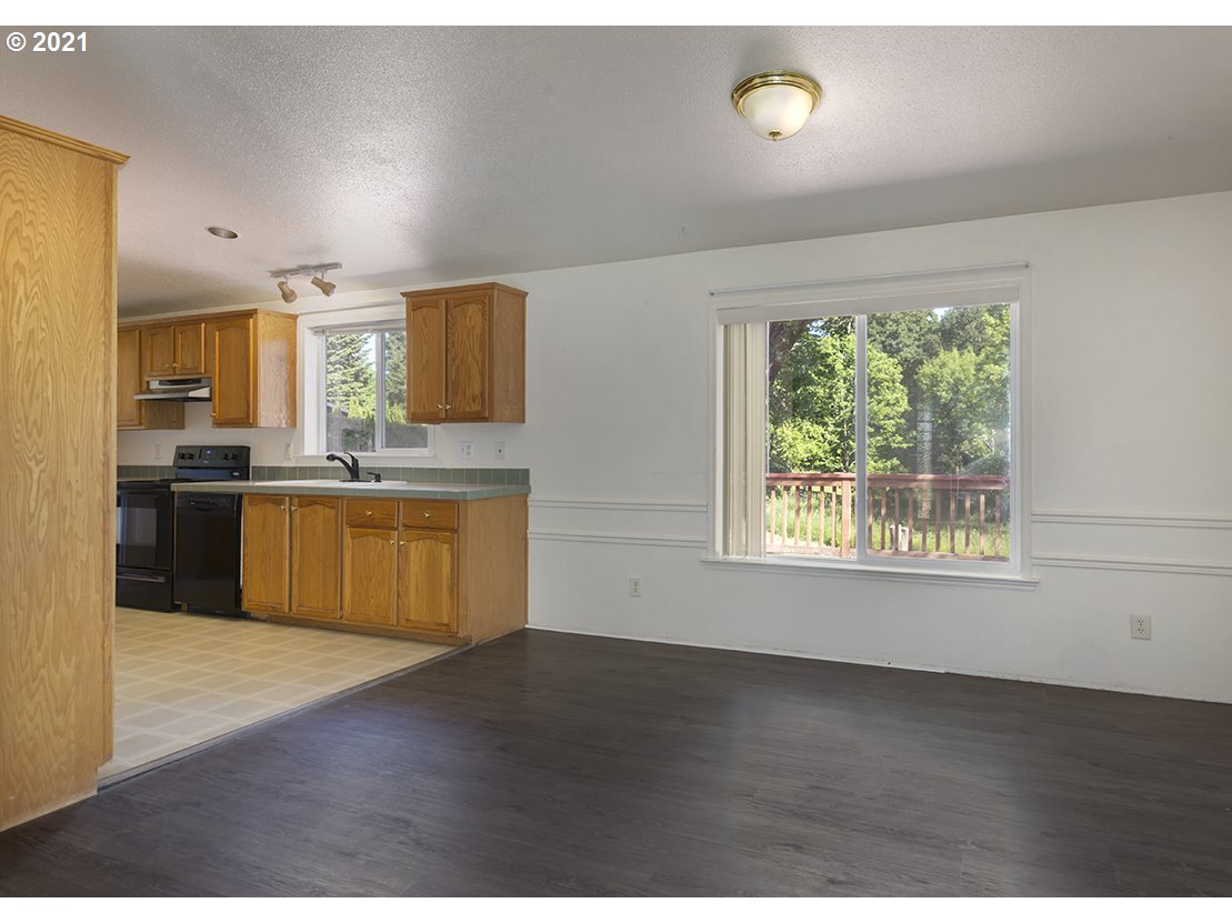 58393 Chase Road Warren, OR 97053 - Photo 7 of 22 Gallery Image 7
