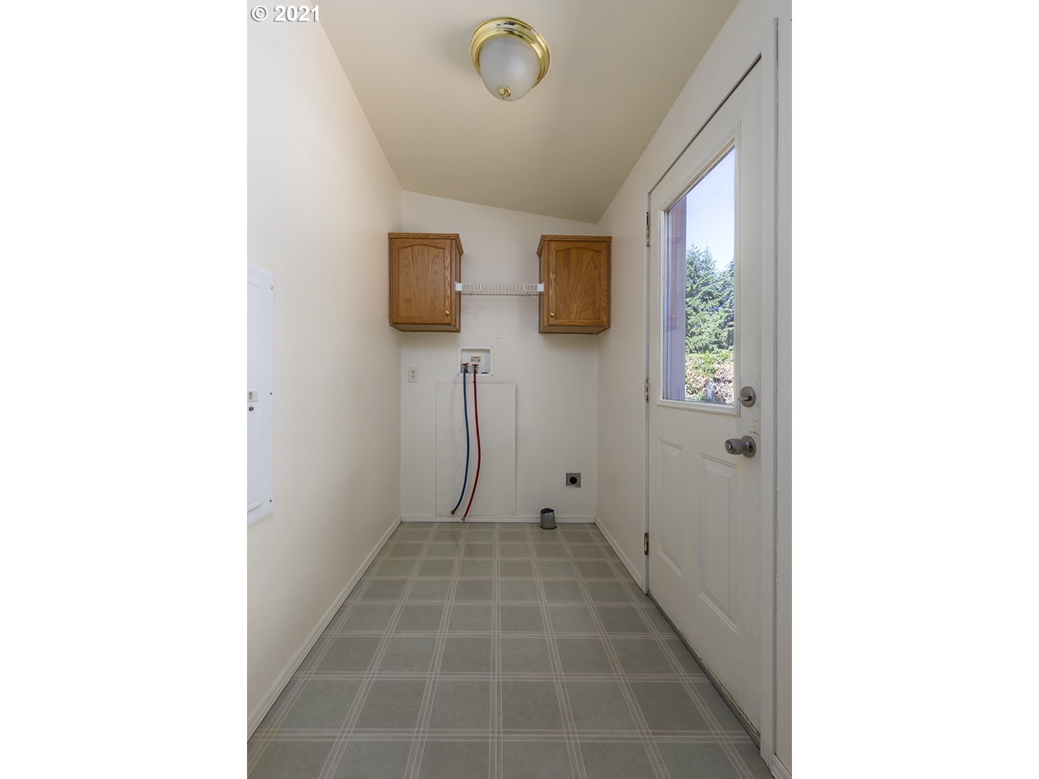 58393 Chase Road Warren, OR 97053 - Photo 9 of 22 Gallery Image 9