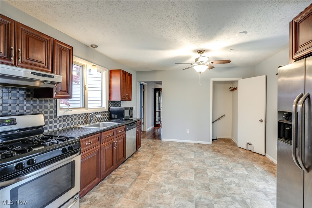 7773 York Road Cleveland, OH 44130 - Photo 10 of 23 Gallery Image 10