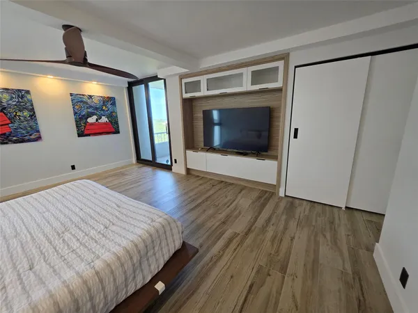 $9,000 | 5550 North Ocean Drive, Unit 11C, Riviera Beach, FL 33404