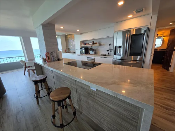 $9,000 | 5550 North Ocean Drive, Unit 11C, Riviera Beach, FL 33404