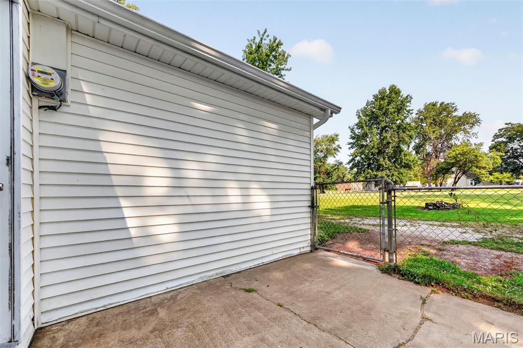 546 Chestnut Street Hawk Point, MO 63349 - Photo 38 of 57 Gallery Image 38
