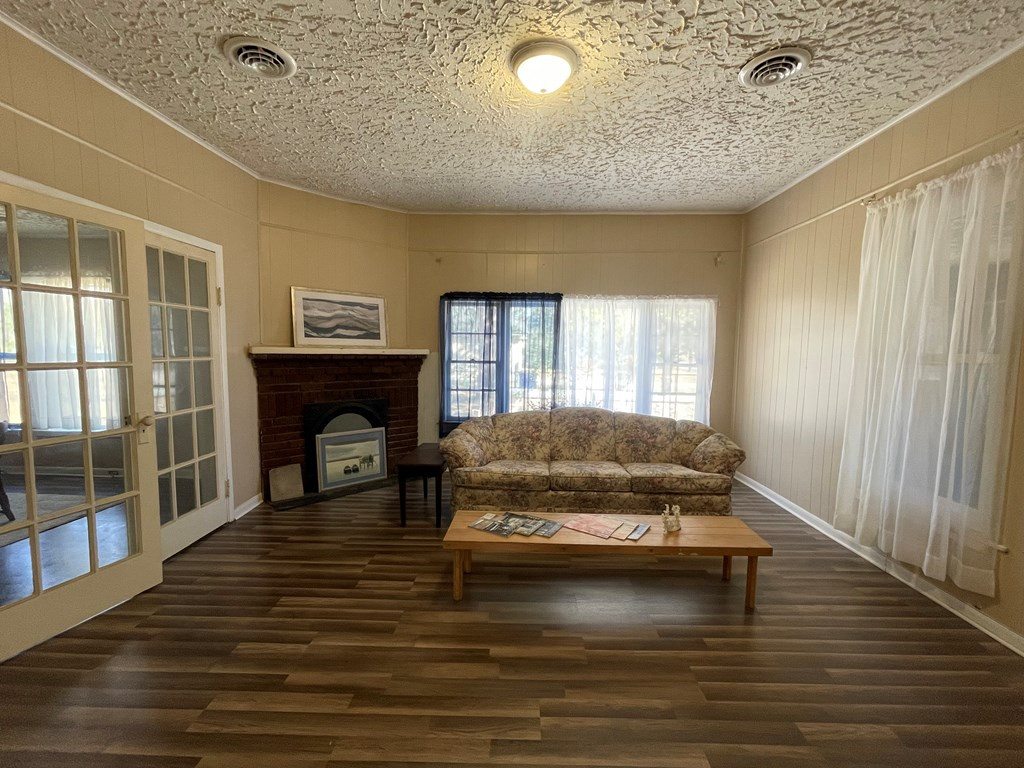 306 Chestnut Street Darlington, SC 29532 - Photo 12 of 36 Gallery Image 12