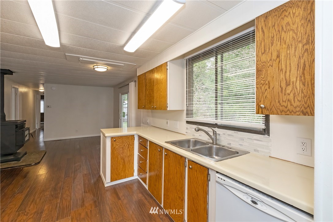 271 Northeast Larson Lake Road Belfair, WA 98528 - Photo 13 of 33 Gallery Image 13