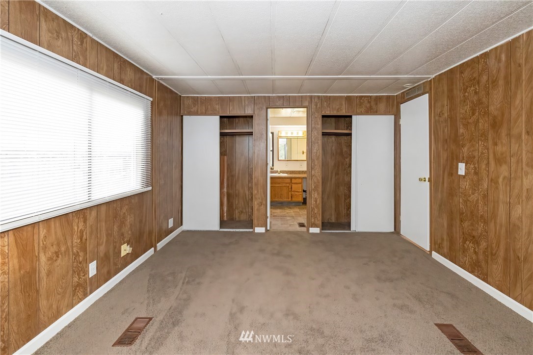 271 Northeast Larson Lake Road Belfair, WA 98528 - Photo 21 of 33 Gallery Image 21