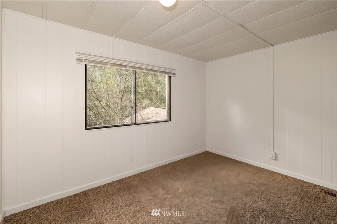 271 Northeast Larson Lake Road Belfair, WA 98528 - Photo 27 of 33 Gallery Image 27