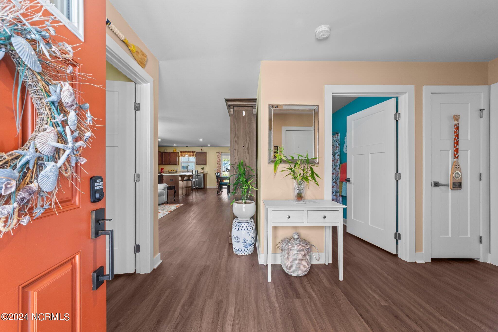 123 Hidden View Loop Moyock, NC 27958 - Photo 6 of 36 Foyer