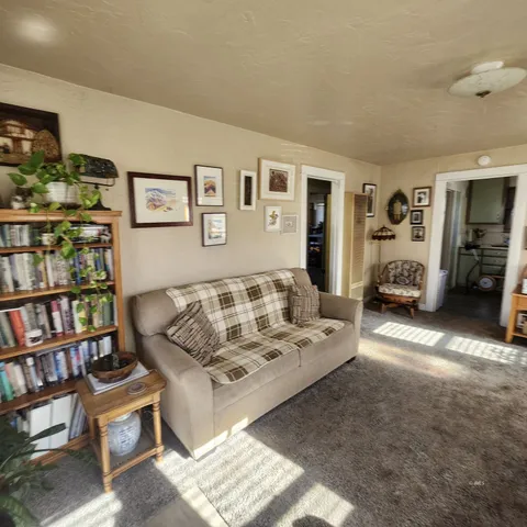 $315,000 | 210 South Lone Pine Avenue, Lone Pine, CA 93545