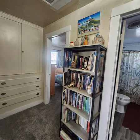 $305,000 | 210 South Lone Pine Avenue, Lone Pine, CA 93545