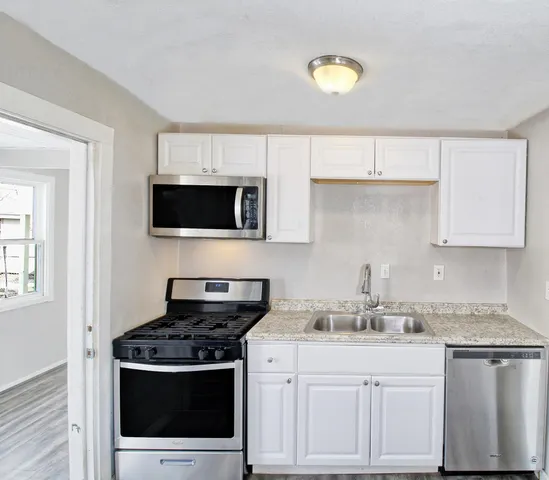 $2,300 | 1144 Grand Avenue, Grand Junction, CO 81501