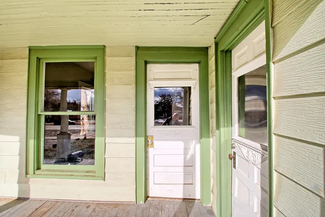 $2,300 | 1144 Grand Avenue, Grand Junction, CO 81501