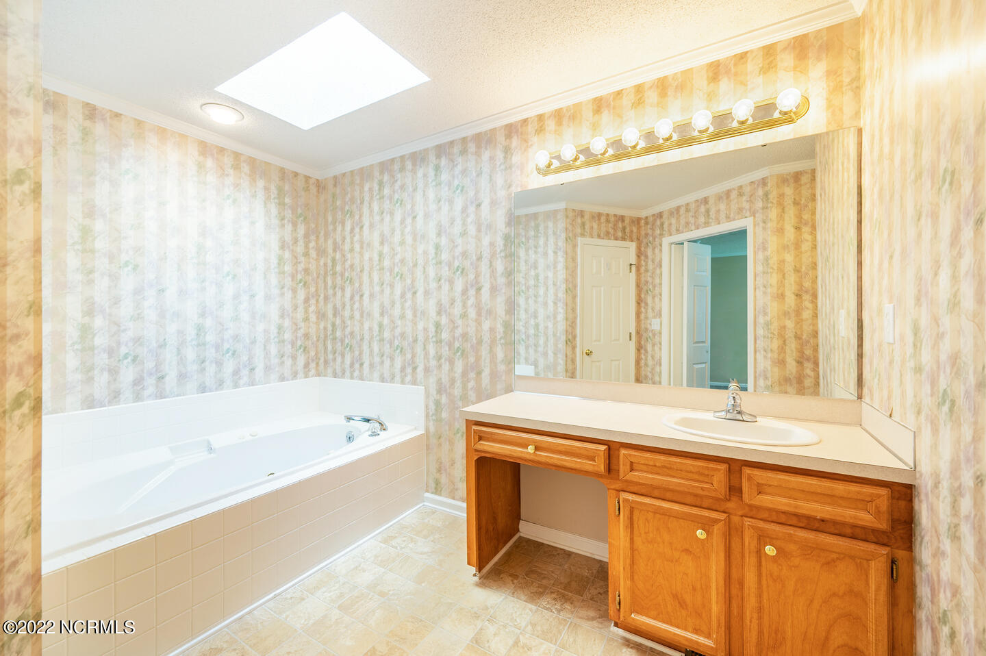985 Spring Forest Road, Unit C7 Greenville, NC 27834 - Photo 27 of 33 985 Spring Forest Unit C7-00027
