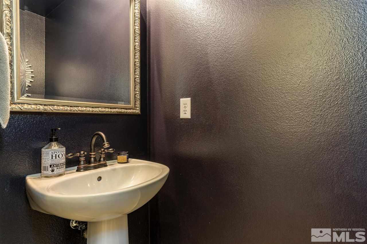 10240 Wolf Ridge Way Reno, NV 89521 - Photo 20 of 32 Photo 20